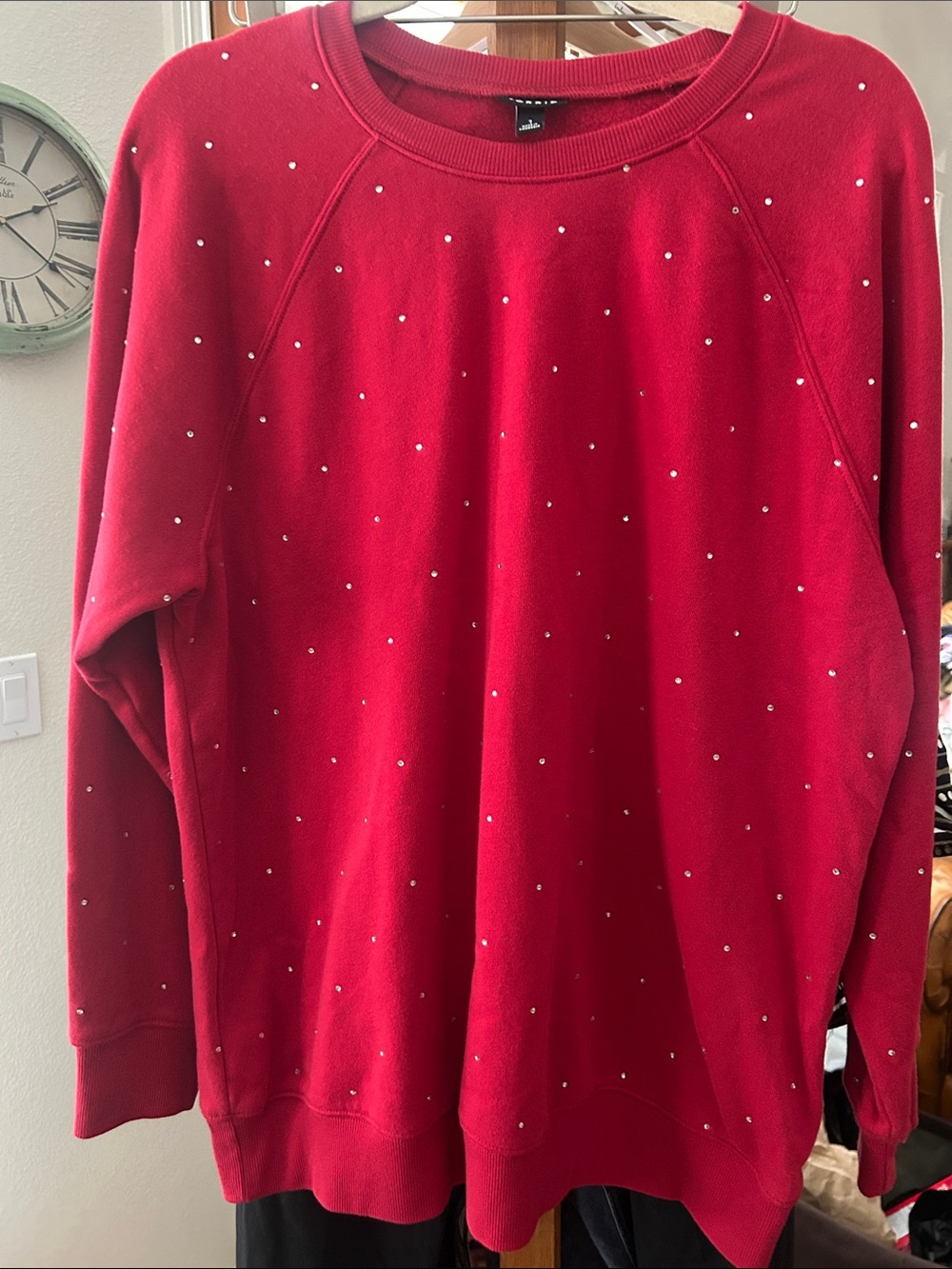 torrid Red Crewneck Sweater with Subtle Stud Dot Detail VGUC